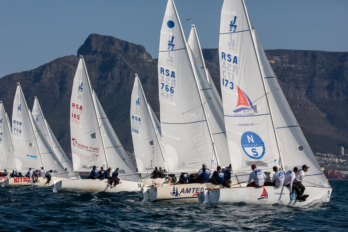 The Lipton Cup fleet racing on Table Bay