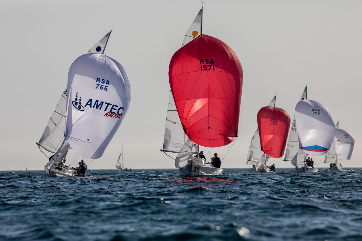 J22s racing under spinnaker during the Lipton Challenge Cup.